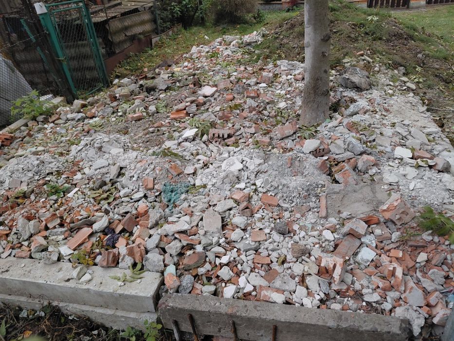 Віддам  бій і цеглу самовивіз