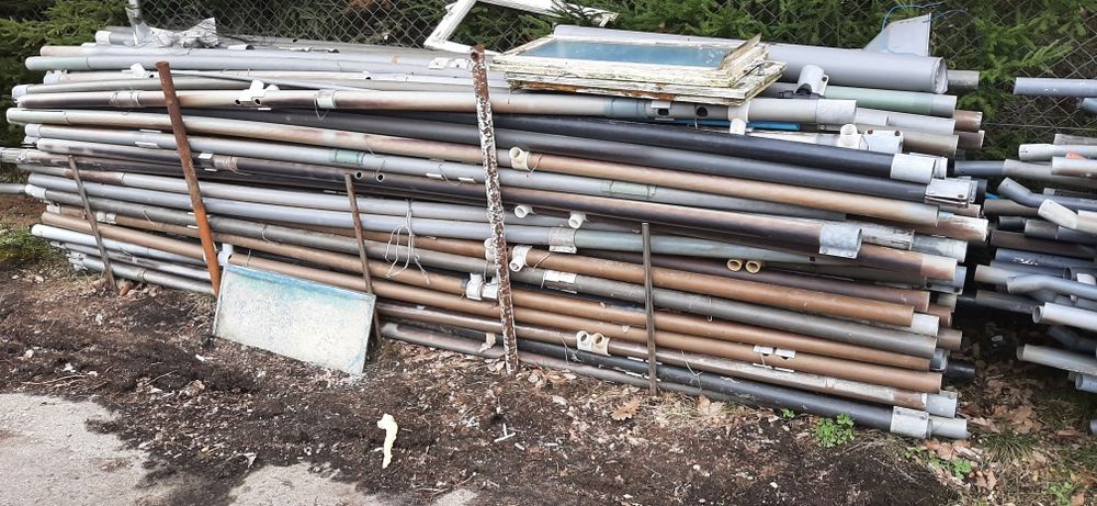 Rury plastikowe paszociąg koralikowy.