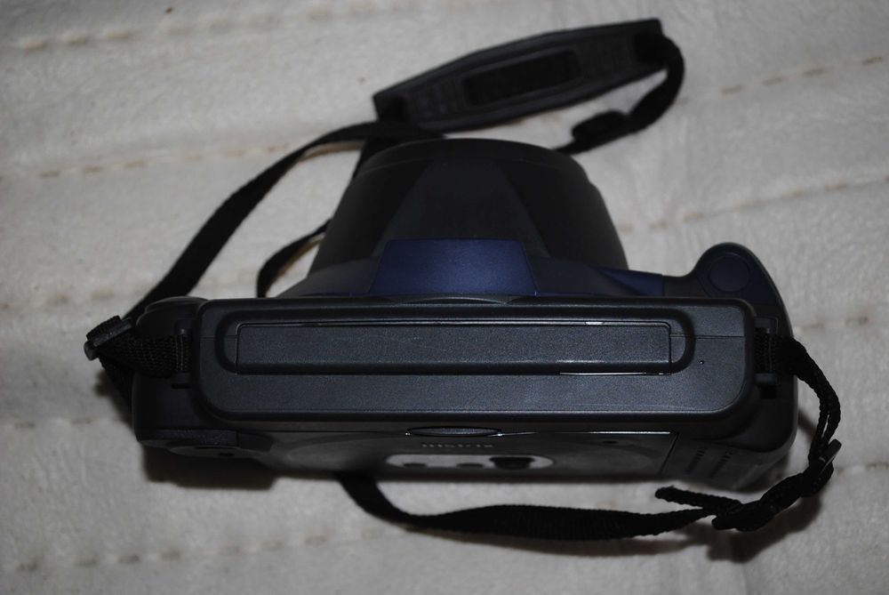 Fujifilm InstaxWide 100