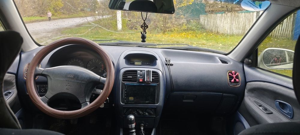 Продам Mitsubishi Carisma