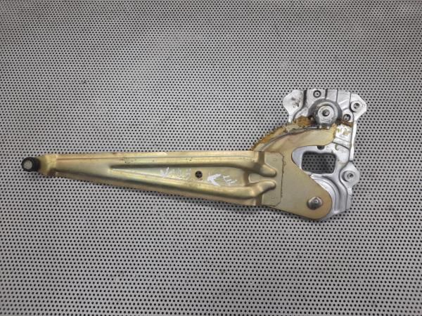 Elevador vidros trás esquerdo TOYOTA Yaris (_P9_)