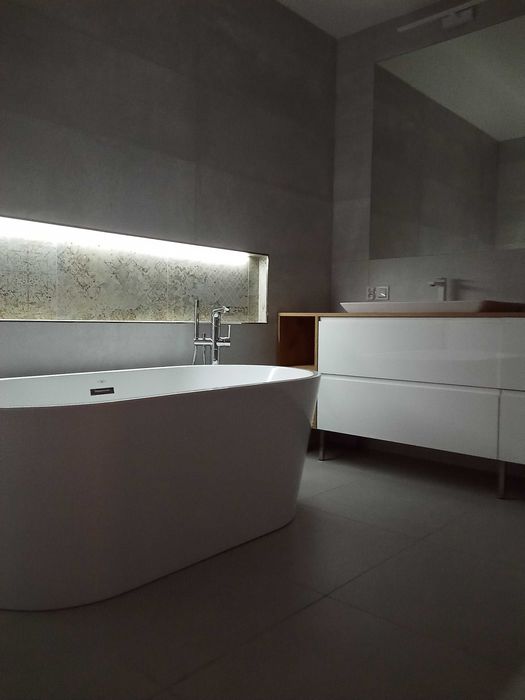 Remonty mieszkań układanie płytek