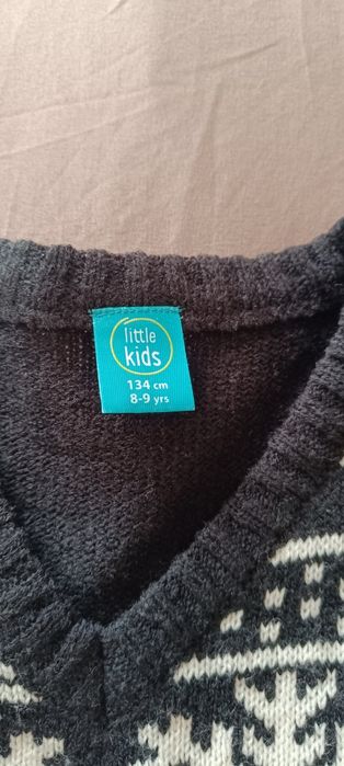 Kamizelka świąteczny sweterek r.134