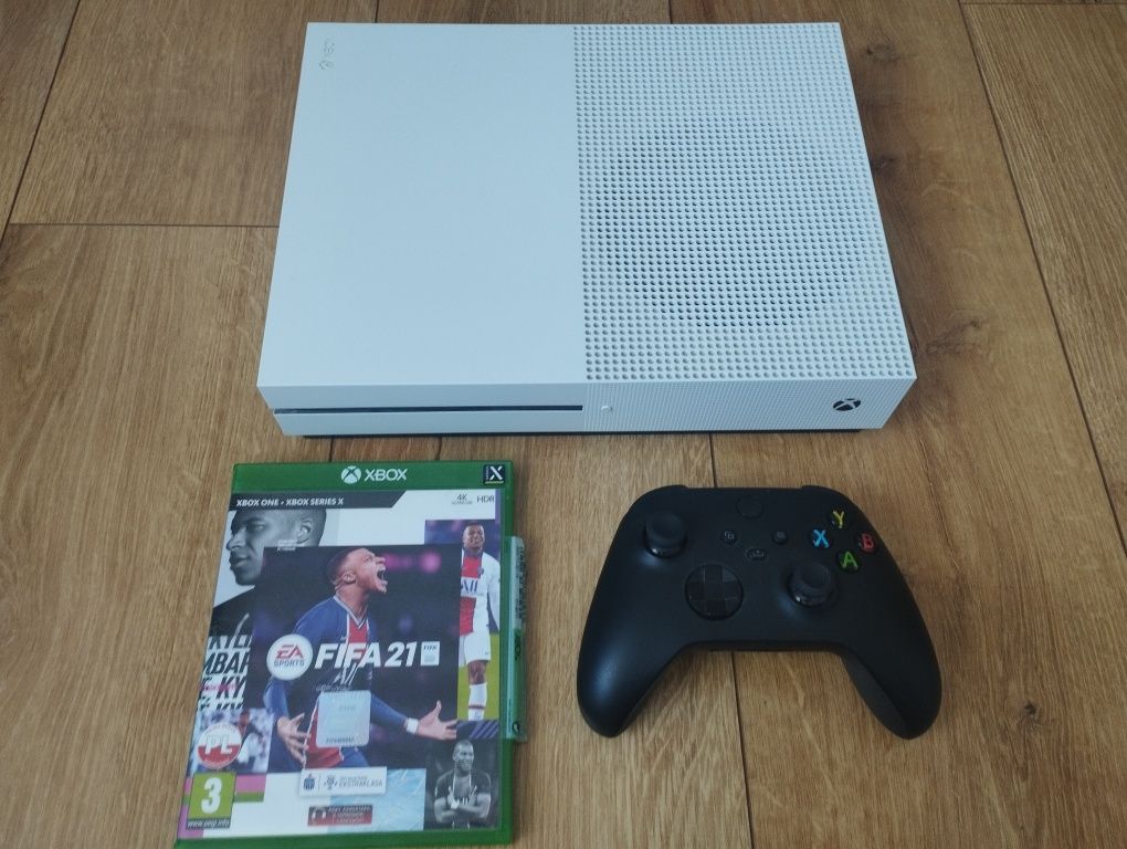 Xbox One S 1TB + Nowy Pad + FIFA21