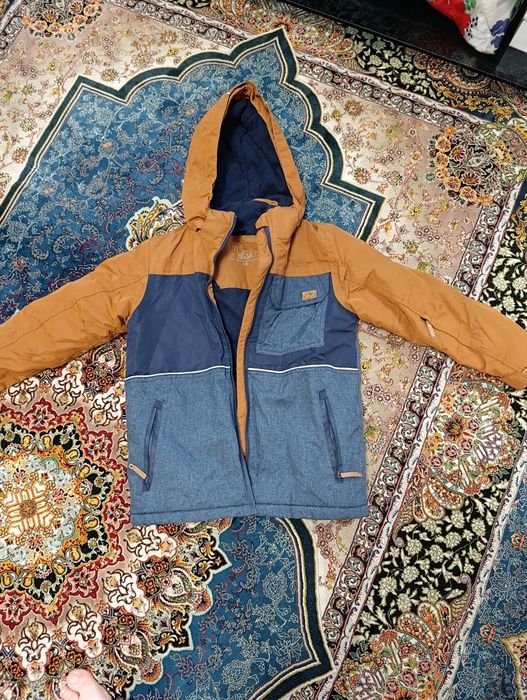 Тепла куртка демісезонна