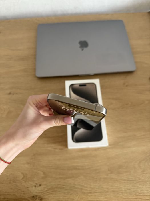 Iphone 15 pro max 256 с физ. симкой