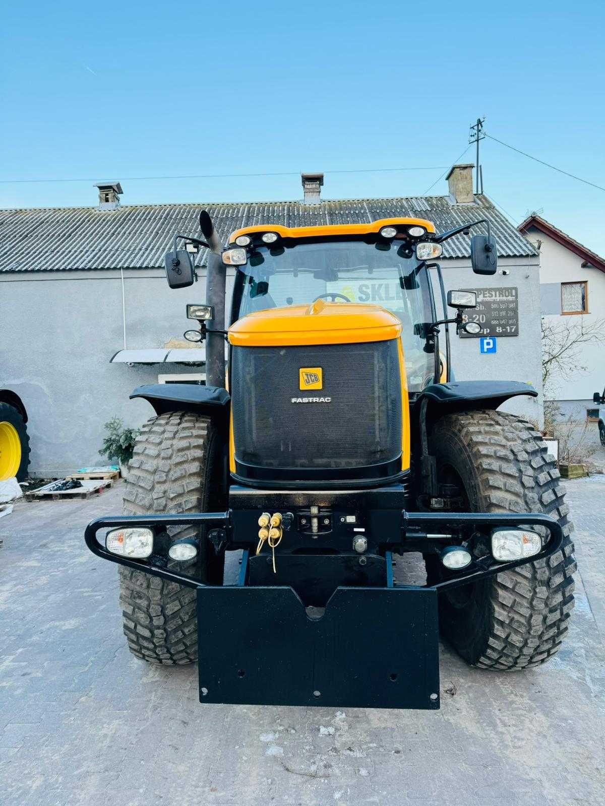 JCB FASTRAC 8310, 2015 rok 8400cm3 silnik 310 KM, 70km/h Vario