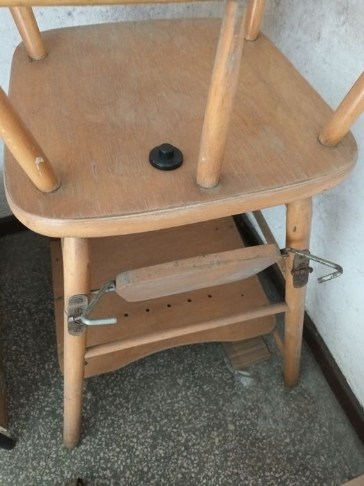 Krzesełko do karmienia PRL