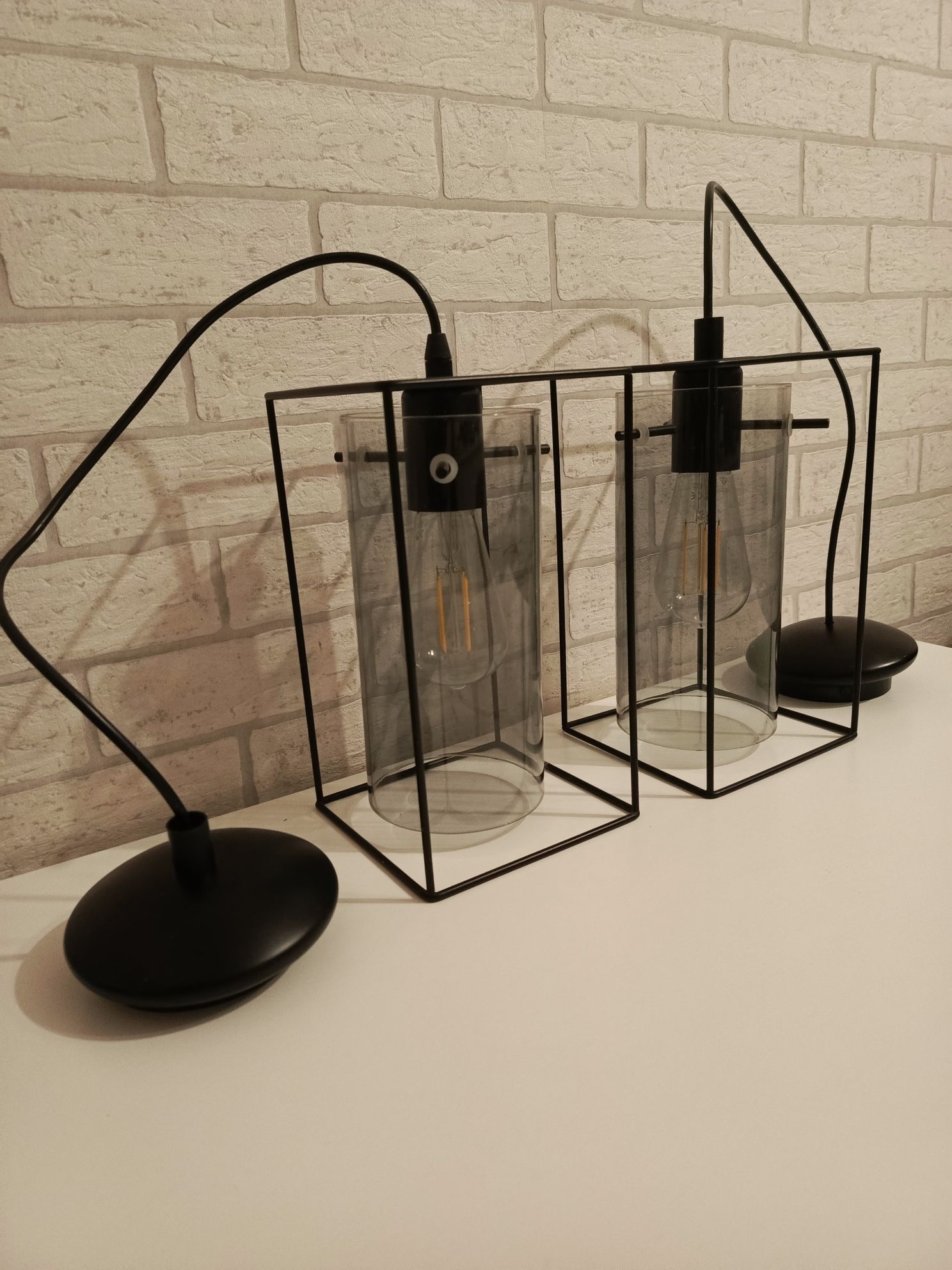 Lampy wiszące industrialne w bdb stanie