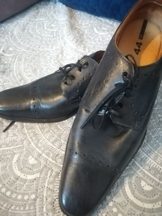 Buty skórzane czarne 43