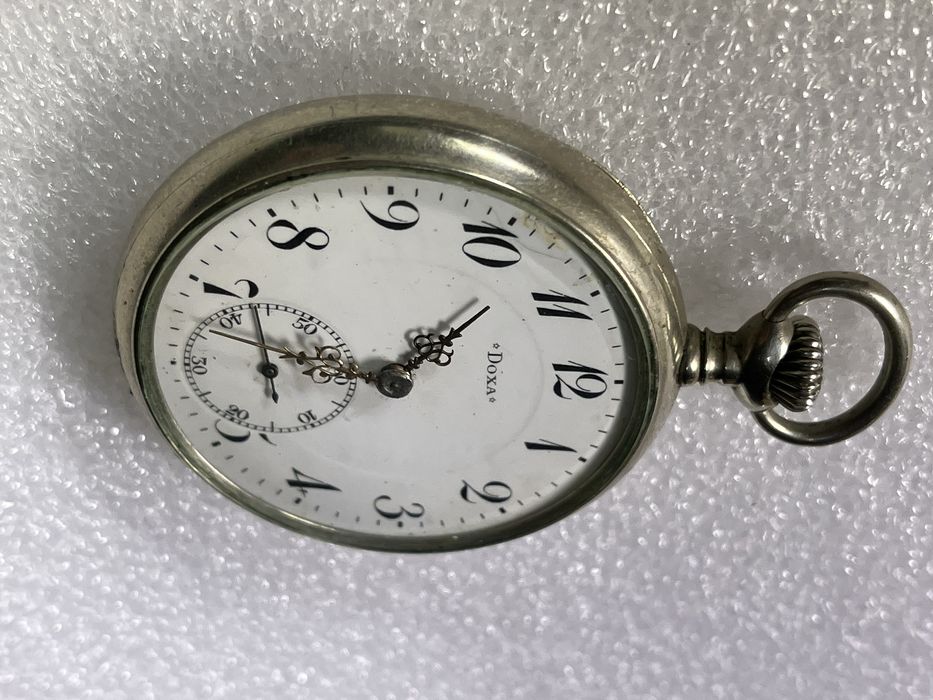 Часы швейцарские карманные DOXA