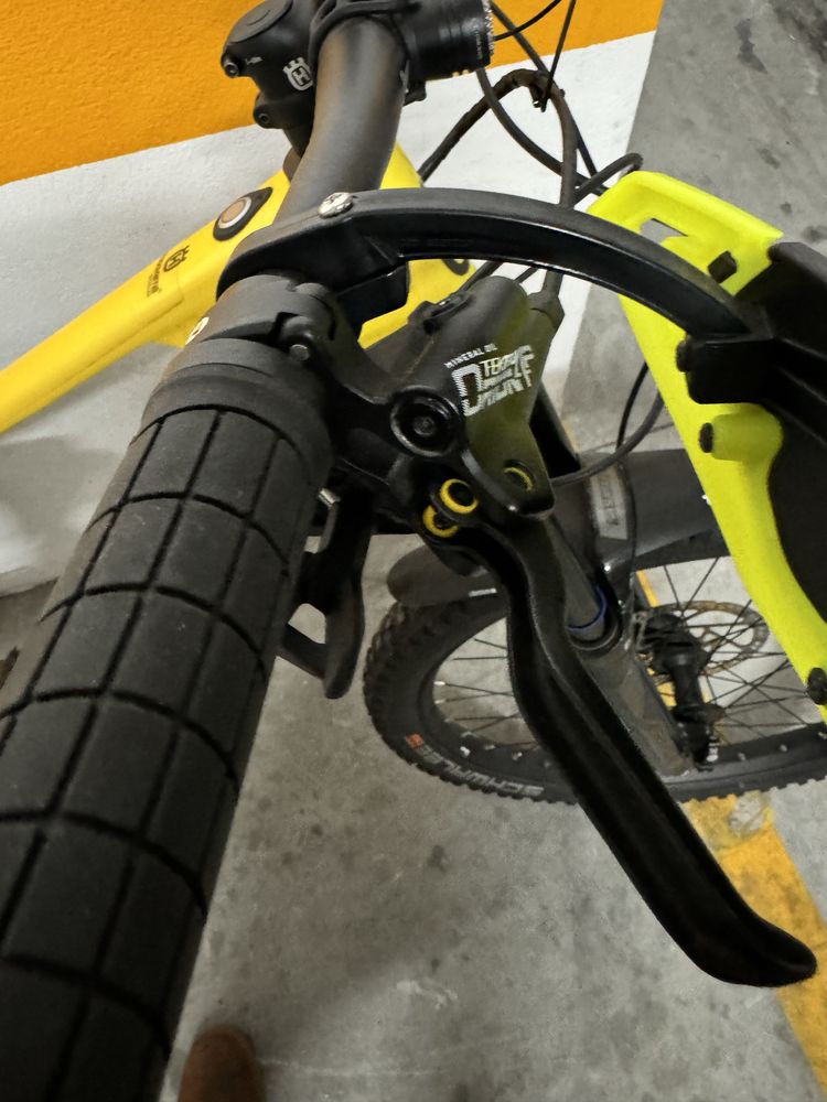 Bicicleta electrica e-mtb Husqvarna Hard Cross 6