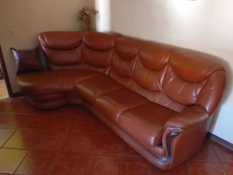 sofás em pele couro iguais a novos