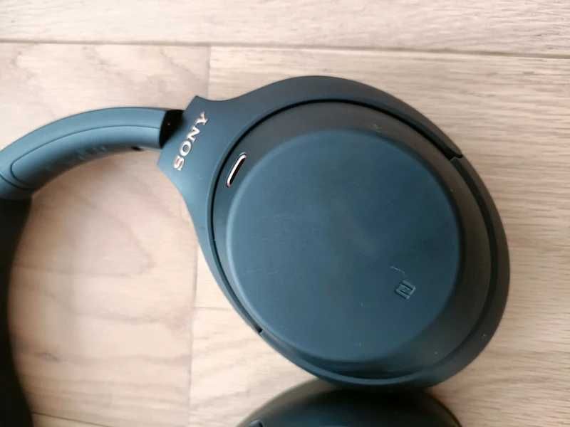 Auscultadores com cancelamento de ruído sem fios WH-1000XM4