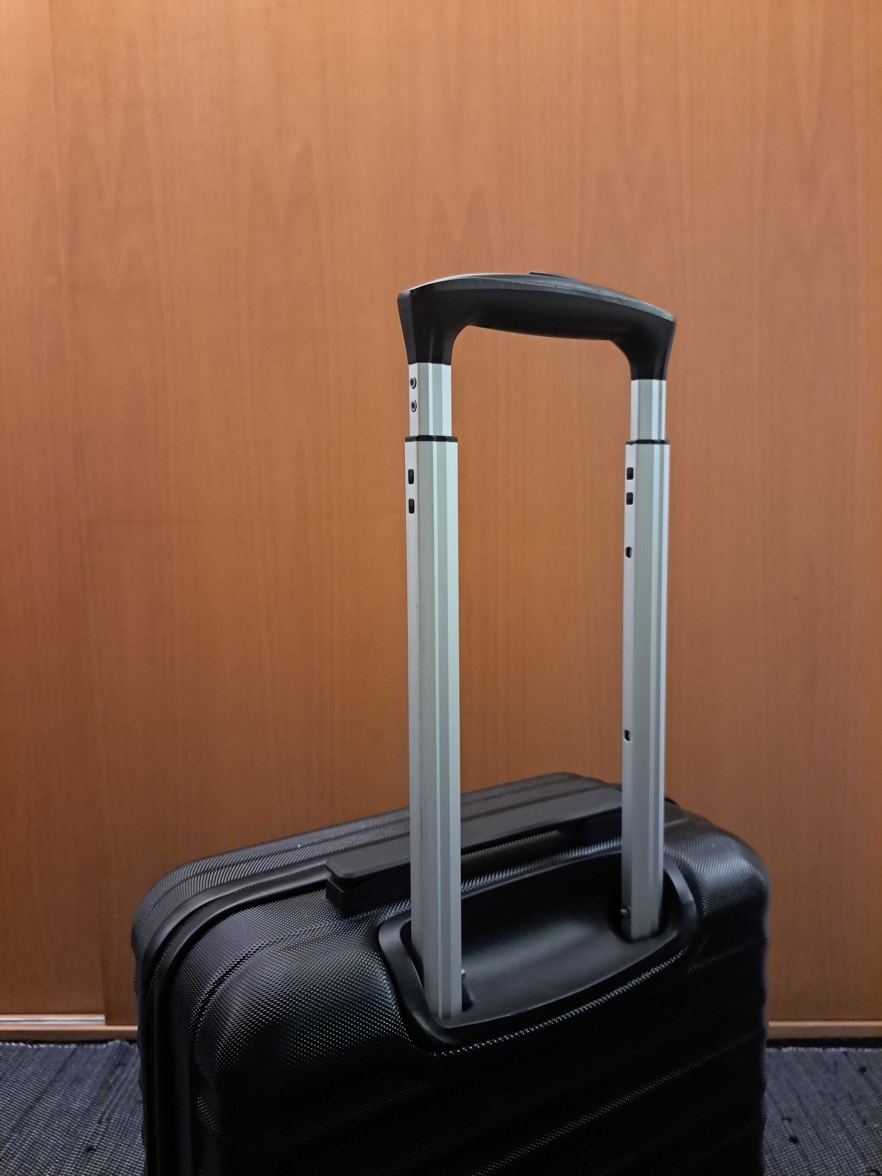Mala de viagem tamanho cabine