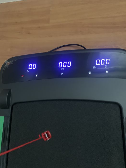 Passadeira Elétrica HOMETRO Dobrável – Como Nova!