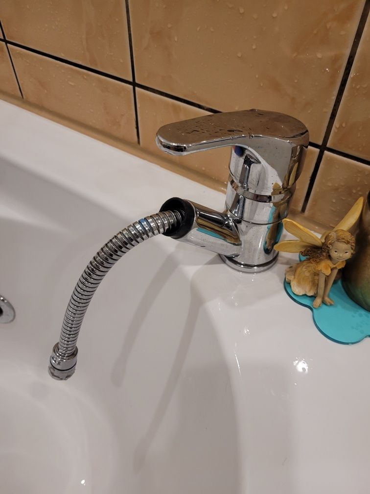 Wanna narożna z hydromasażem jacuzzi 135/135