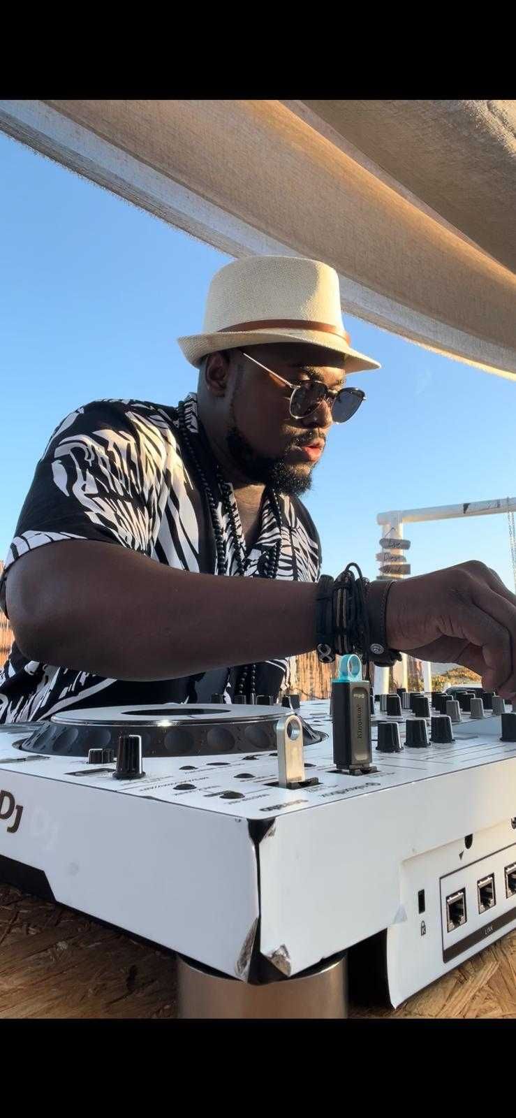 DJ PARA TODOS OS EVENTOS/ F- ANGOLANAS E PORTUGUESAS-LISBOA/MARGEM SUL