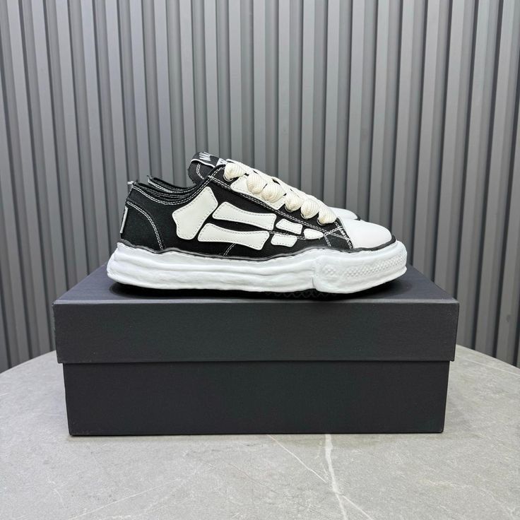 MMY Maidon Mihara Yasuhiro x Amiri black