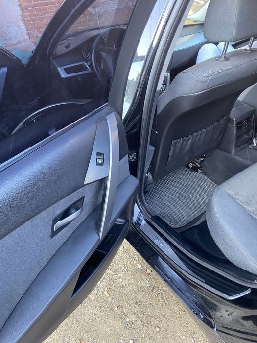 Продам бмв е60 2.2 газ бензин автомат