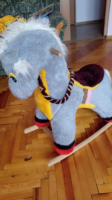 Коник гойдалка дитяча