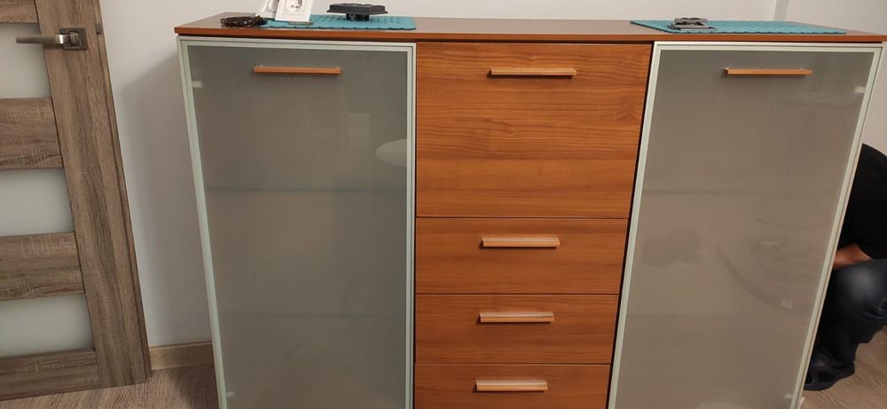 Sprzedam meble BRW Reset.