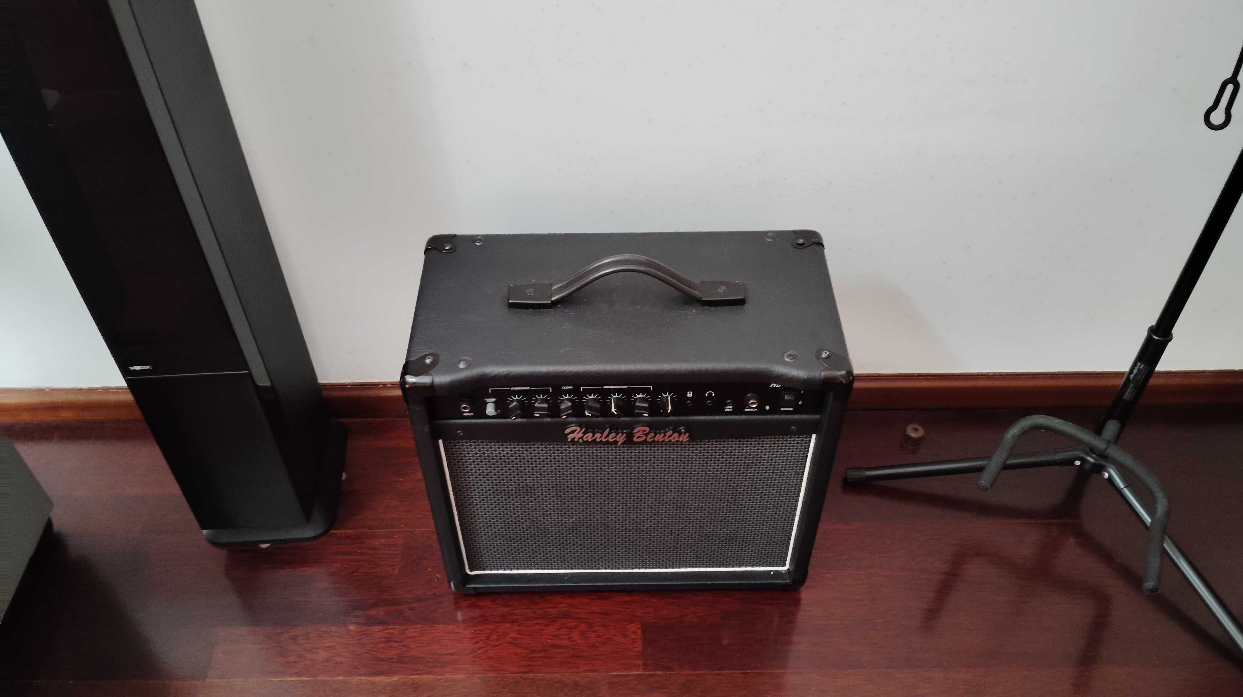 Amplificador guitarra 40W Harley Benton