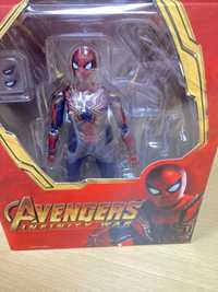 Figurka Spiderman Iron Spider Bez Drogi do Domu