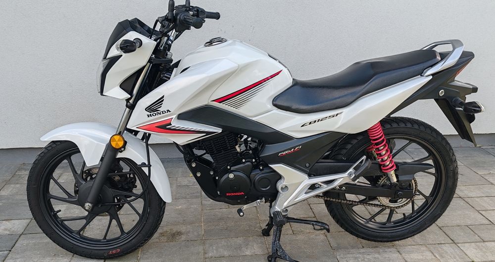 HONDA CB125F w Pięknym Stanie