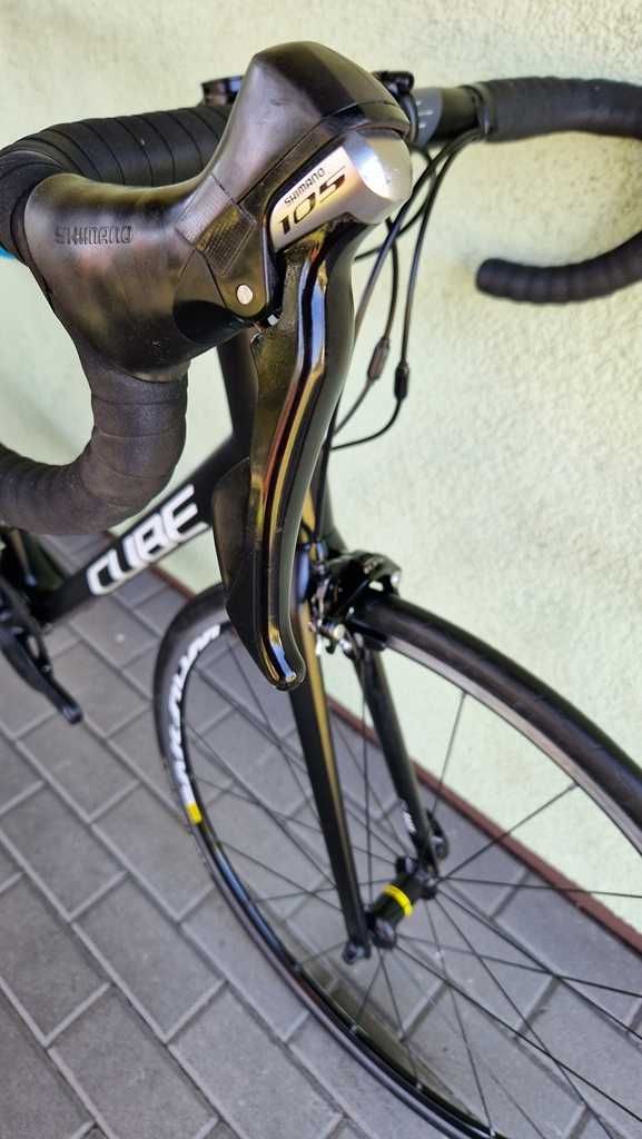 CUBE attain PRO sh 105 2x11s  ful CARBON szosa endurance
