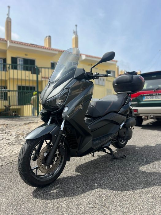 Yamaha x-max 125