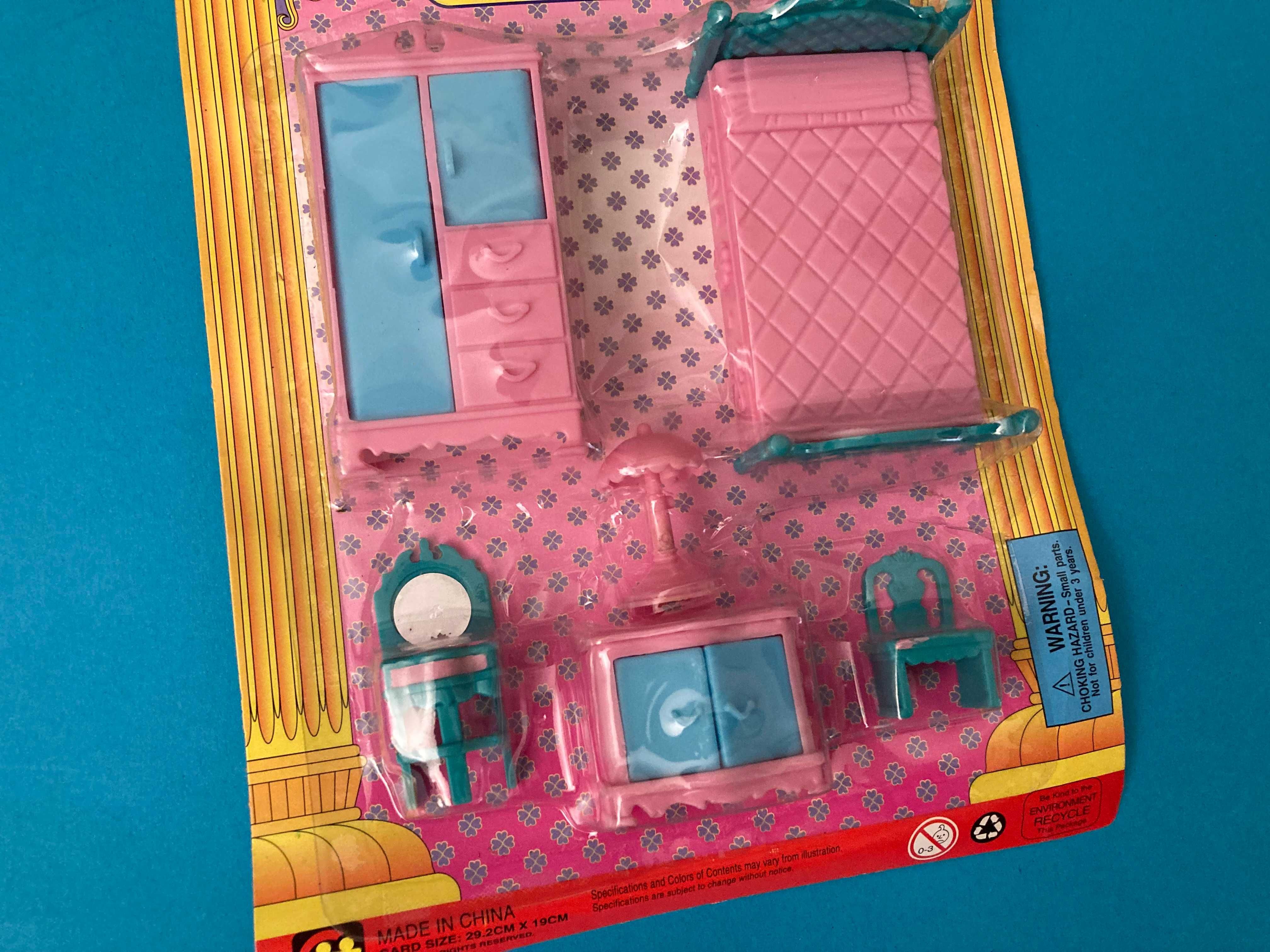Conjunto de Mobílias para Casa de Bonecas Donna's House Antigo