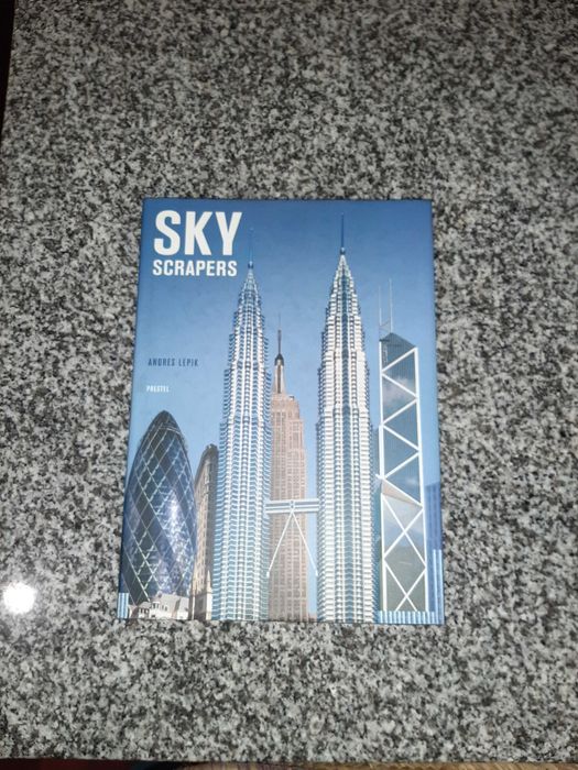 Livro Sky Scrapers de Andrés Lepik