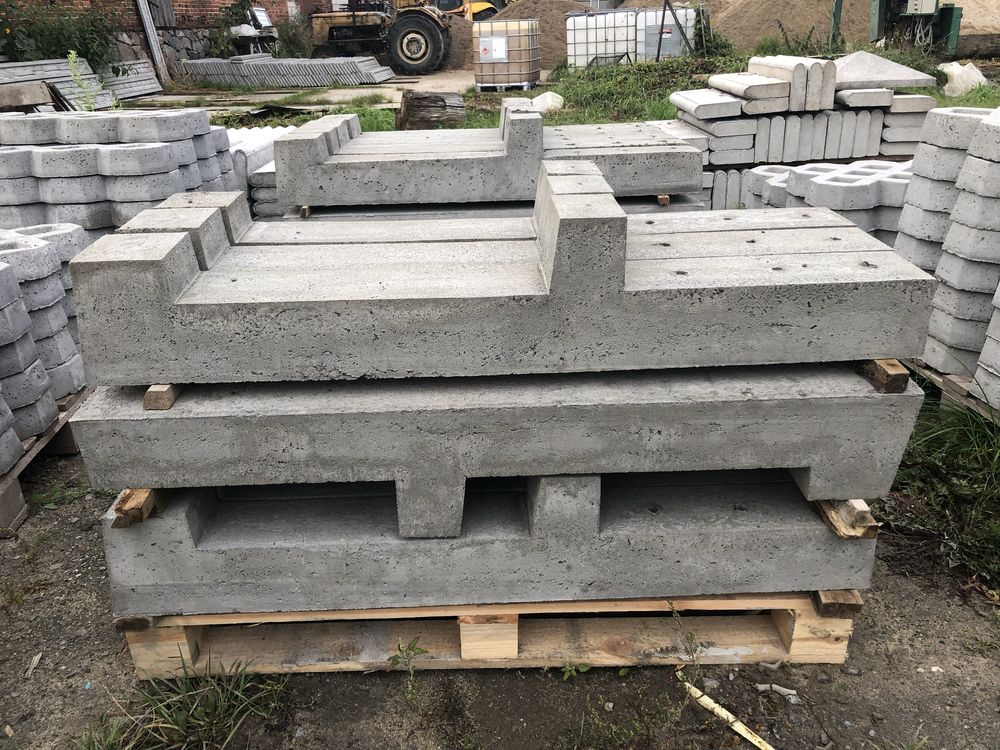 Betonowe fundamenty pod ambone