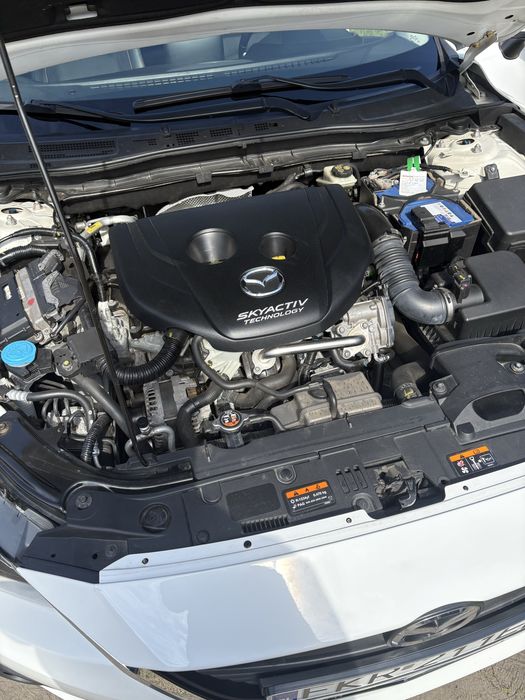 Mazda 3 Lift 2016 rok 1.5 Sky Activ Super Stan Bogate Wyposażenie