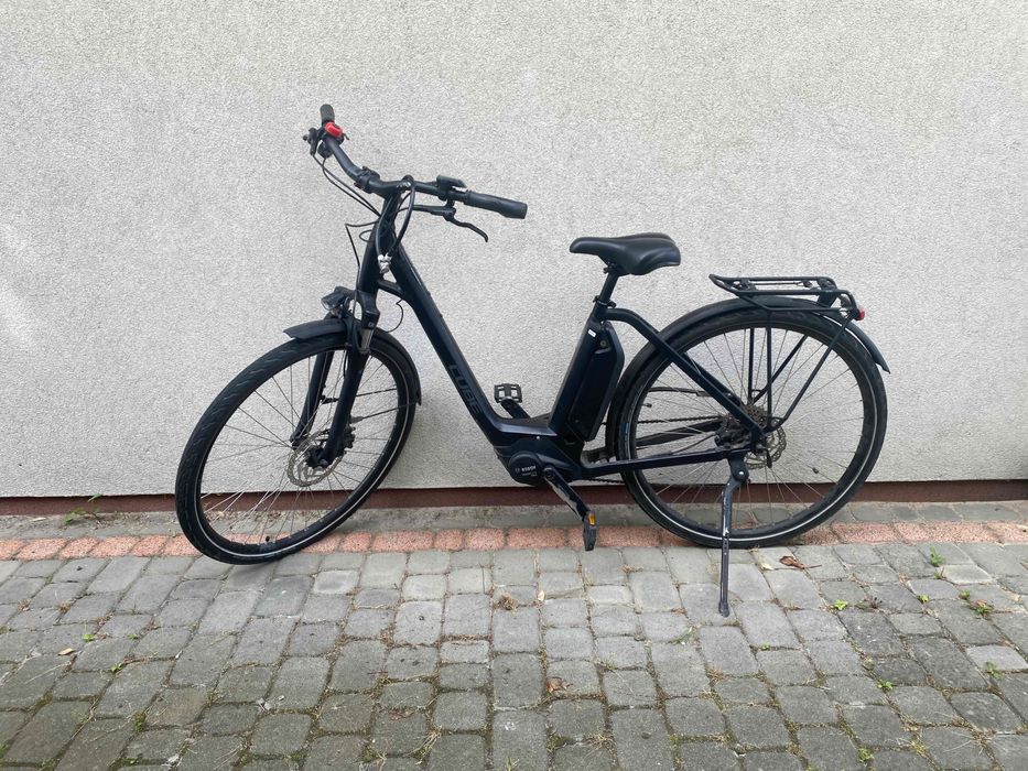 Rower elektryczny CUBE, napęd BOSCH