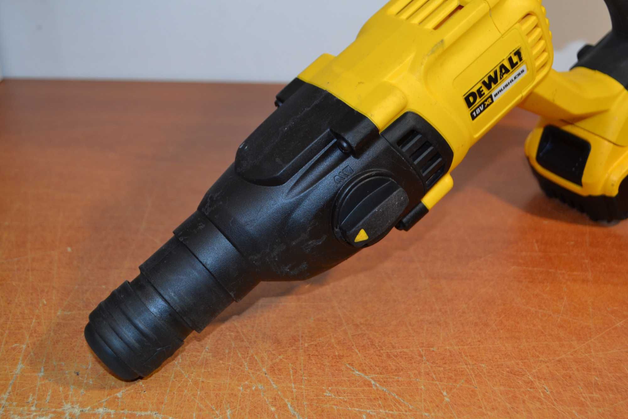 Młotowiertarka DeWalt DCH133 + 1x Bateria 5.0Ah i Ładowarka