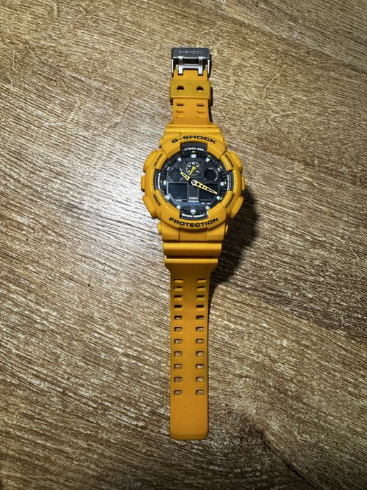 Casio Gshock GA 110 żółty