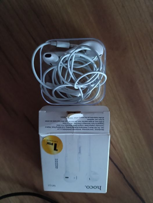 Навушники провідні. Робочі