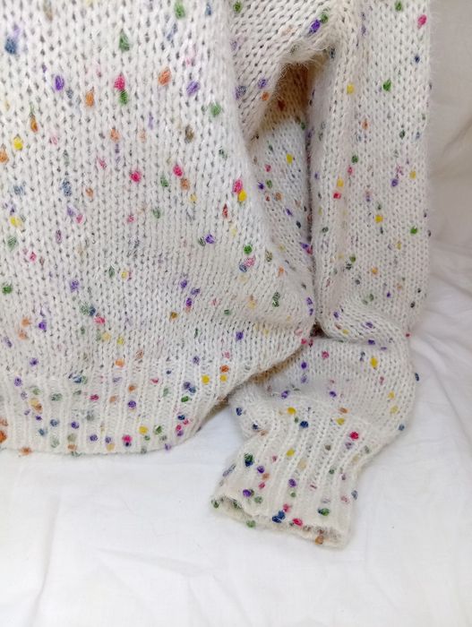 Ніжний та теплий  светр