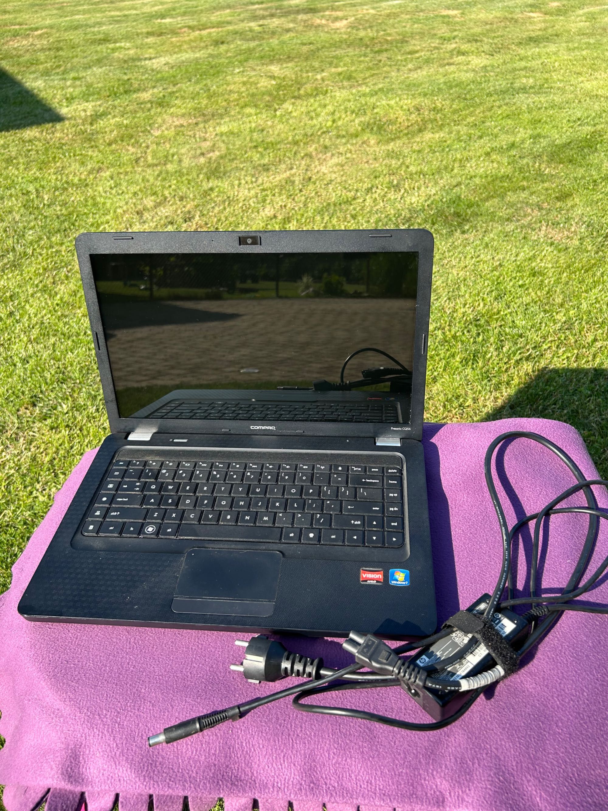 Sprzedam laptopa marki Compaq