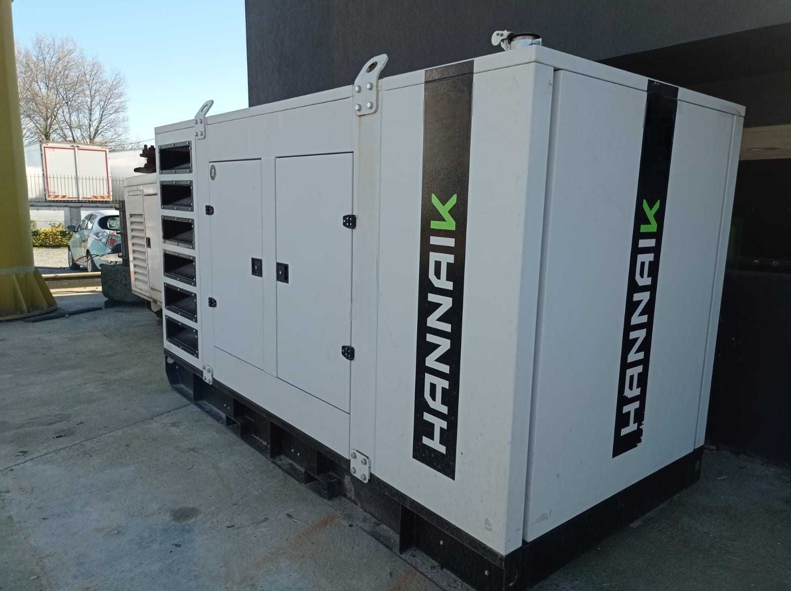 Gerador Hannaik Usado 277kVA Iveco Insonorizado