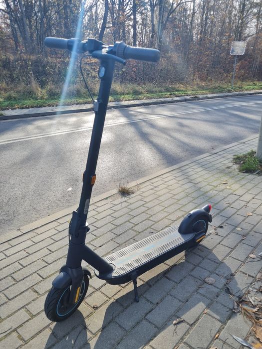 Hulajnoga elektryczna Segway g30d