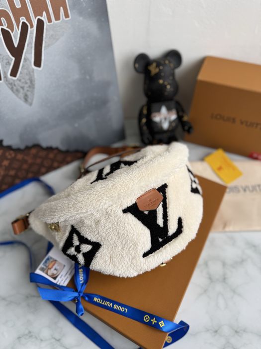 Бананка жіноча женская сумка Louis Vuitton Teddy луи витон меховая