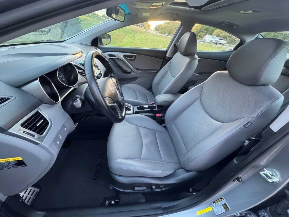 Hyundai Elantra      2014