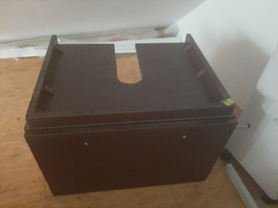 Szafka pod umywalkę