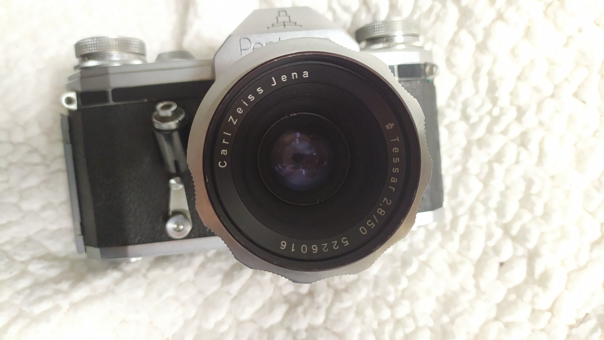 Pentacon F z obiektywem Tessar