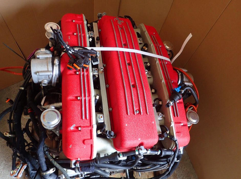 Motor Ferrari 612 scaglietti