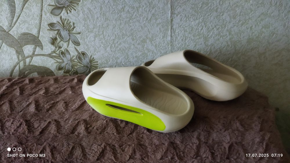 Женская летняя обувь