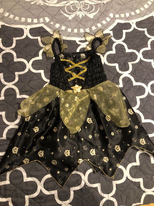 Sukienka przebranie strój karnawałowy  czarownica koty rozmiar 104/110